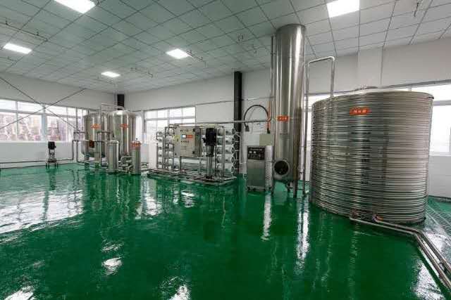 thiết bị xử lý nước thiên nhiên,怎么选?企业选型、落地与服务支持指南