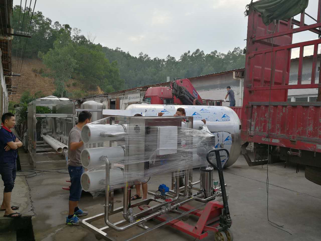 thiết bị lọc nước suối, bảo trì 怎么选?企业选型、落地与服务支持指南
