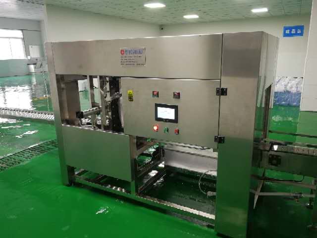 Đánh giá dây chuyền chiết rót nước đóng bình: Từ nguồn nước thực tế đến tiêu chuẩn nghiệm thu
