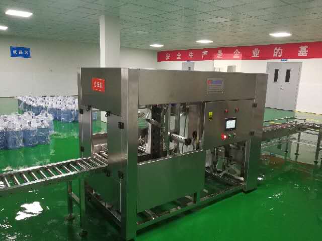 Cách bố trí nhà xưởng dây chuyền chiết nước đóng chai 36.000 chai/giờ